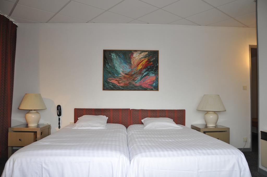 Charleville-Mézières Hotel Le Cleves المظهر الخارجي الصورة